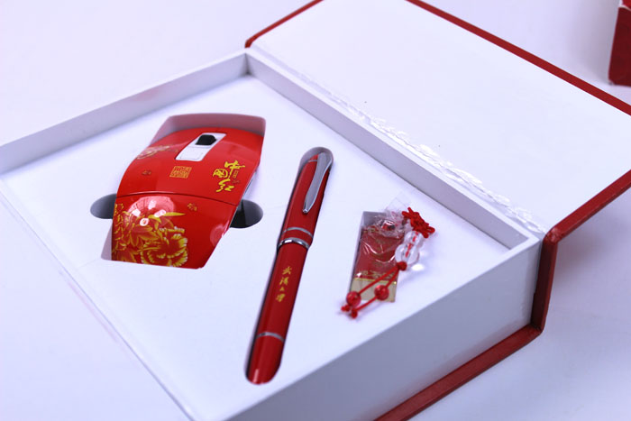 武汉大学纪念品 中国红 无线鼠标 实用礼品套装