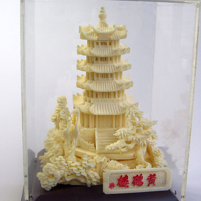 武汉黄鹤楼纪念品 骨雕黄鹤楼